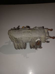 Toyota Corolla AE86 intake manifold