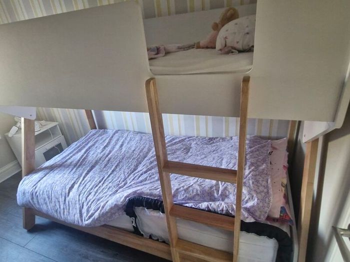 kids bunk bed