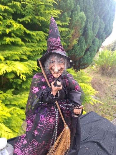 Halloween witch possible to post