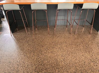 Set of 4 Contemporary Bar Stools
