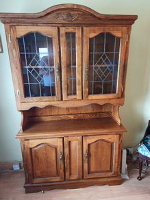 Solid oak dresser/display cabinet