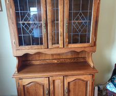 Solid oak dresser/display cabinet