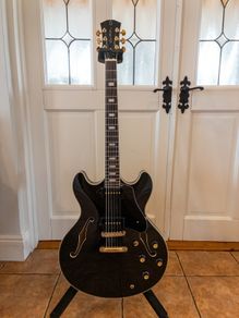 Sire Larry Carlton H7V BK