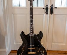 Sire Larry Carlton H7V BK