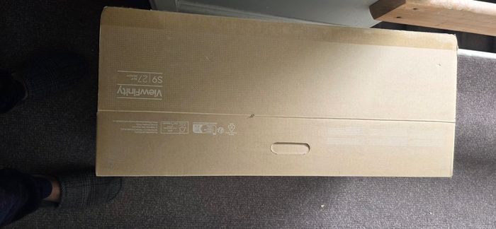 Samsung ViewFinity S9 27inch 5K Monitor (Like New, Boxed, all accessories included)