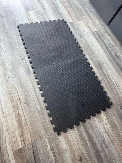 20 x Interlocking Gym Mats 60cm x 60cm