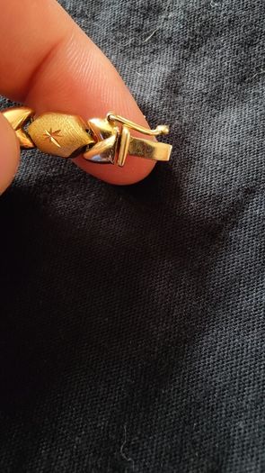 1980's vintage 14k gold necklace with XO diamond cut with latch and matching ring