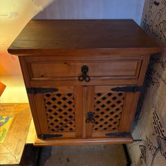 Solid Pine Lattice Locker