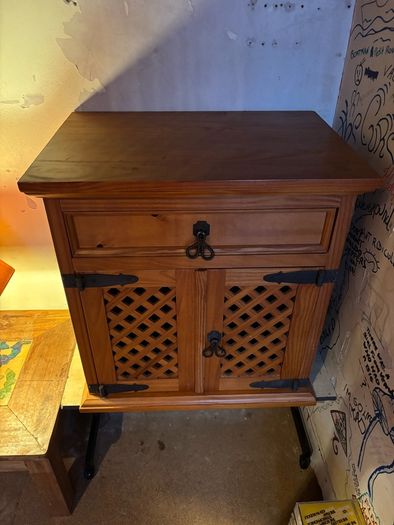 Solid Pine Lattice Locker