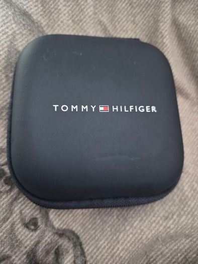 tommy bracelet