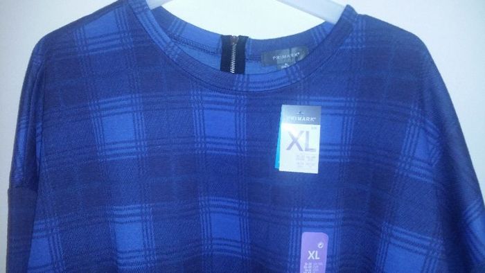 BNWT Primark jumper with zip size UK18/20 EU46/48 Postage included