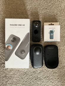 Insta360 ONE X2 - Like new + extras
