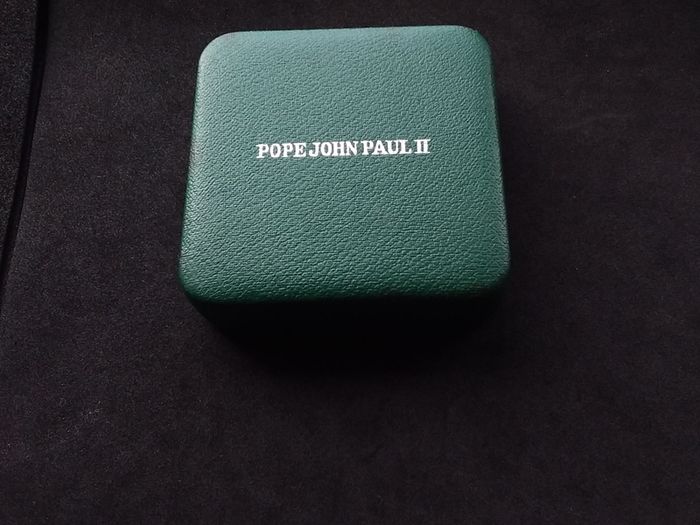 Pope John Paul II 1978 Inauguration Medallion Pure "Silver 1000" (Boxed and Mint)