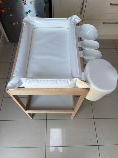 Baby changing table