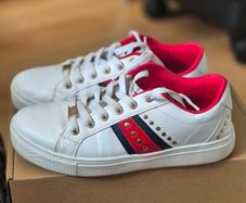 ladies trainers