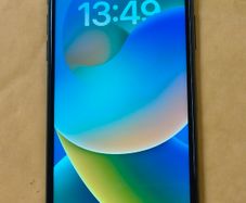 Apple iPhone X 64GB Factory Unlocked SimFree Black (Battery: 84%)