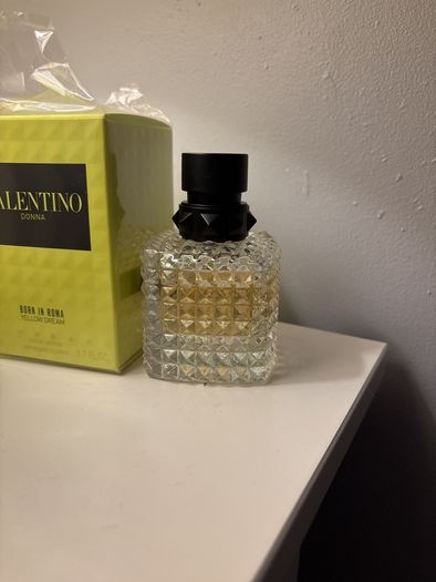 Valentino Donna Born In Roma Yellow Dream EDP 50ml