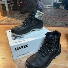 Uvex Gore-Tex Work Boots Size 7 (41)