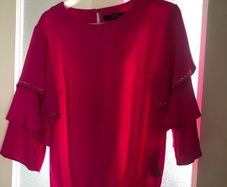 Ladies stunning top size 12