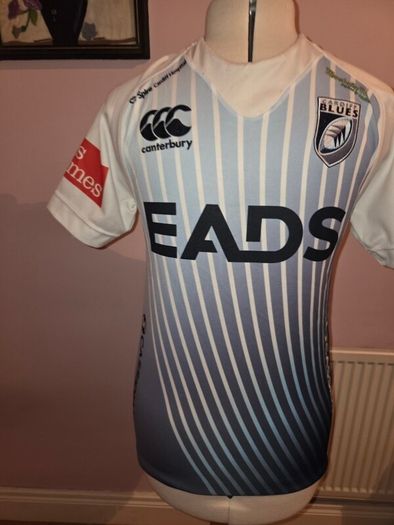 Cardiff Blues Rugby 2014 Jersey - Small Size