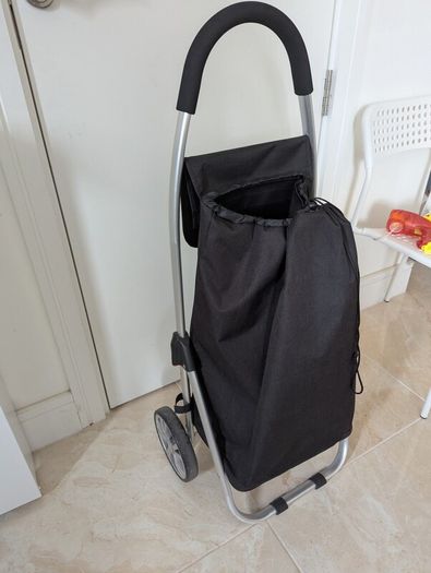 Shopping trolley
