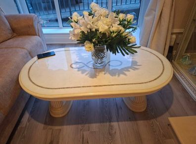 Coffee table in great condition