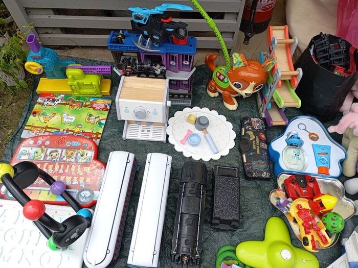 toys