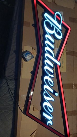 budweiser neon light
