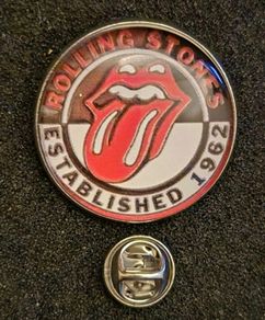 Rolling stones, pin back badge.