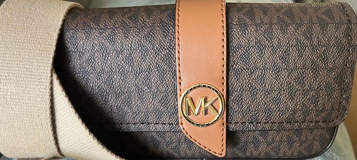 Michael Kors XS EW Sling XBODY