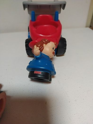 Fisher Price Little People Vintage Dump Truck & Figures