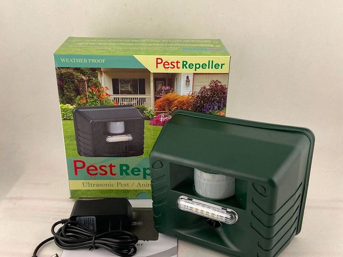Outdoor Pest/Animal Repeller
