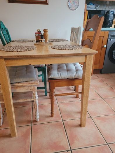 Kitchen table