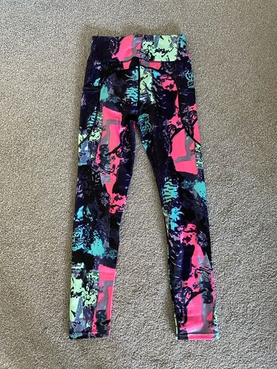 Brand new leggings Size S