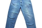 Vintage Levis 550 Relaxed Fit Jeans in a classic light blue wash.