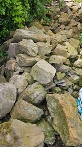 Garden rocks free to take