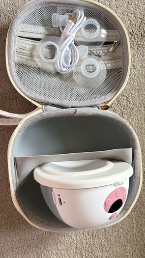 Momcozy M5 Single Wearable Breast Pump