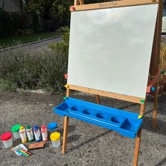 Melissa &Doug double sided easel whiteboard