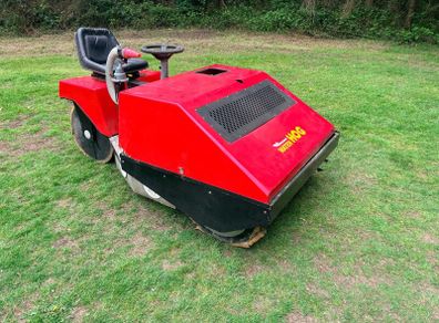 Water hog removes excess surface water