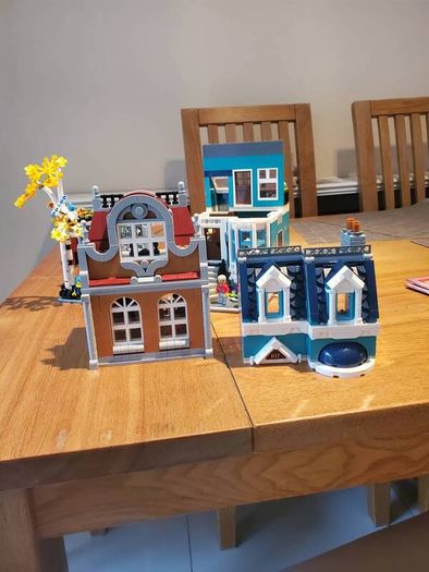 LEGO Creator 10270 Book Shop