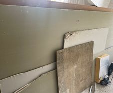 Plasterboards and insulation
