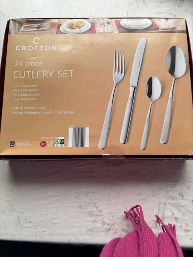 Brand new cutlery set for sale