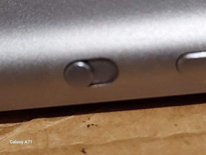 Apple Ipad Air, Excellent cosmetic condition, not powering on, for parts or repair