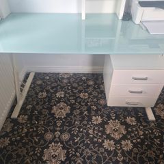 Office chair and desk