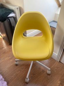 IKEA Yellow Desk Chair (Like New)