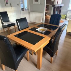 table and 6 Chairs