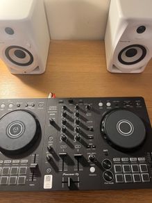 ddj flx4 with pioneer speakers
