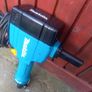 Makita Heavy Concrete Breaker Image 4