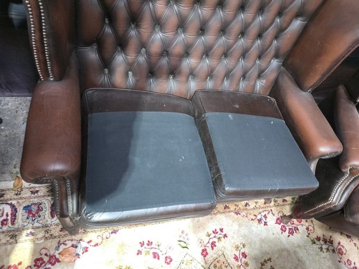 2+1+1 chesterfield