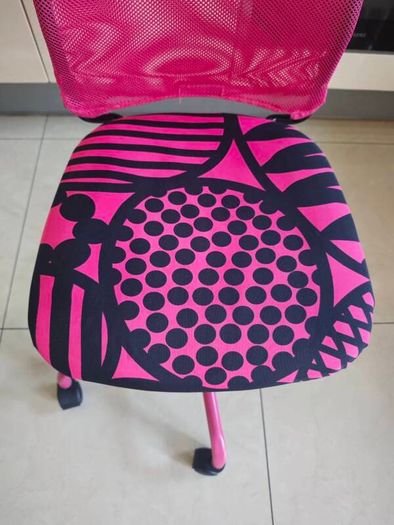 Pink Swivel Chair